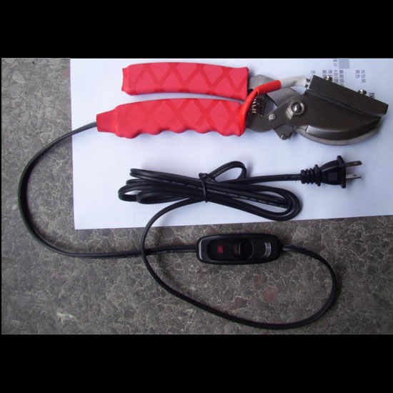 Electric tail cutter